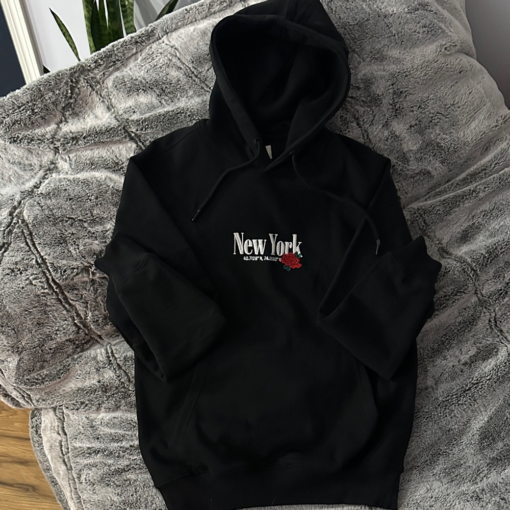 Worldwide Black Hoodie with New York Embroidery